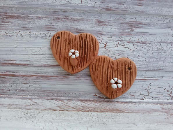 Věšáček-dvě srdíčka2