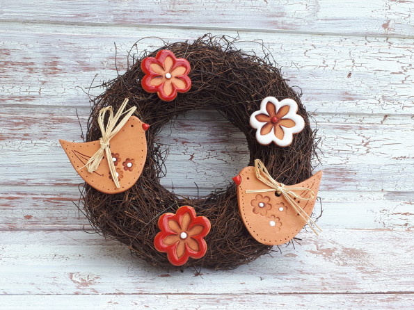 Proutěný věneček s keramikou