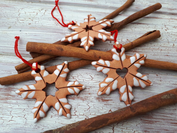 Keramická perníčková vločka